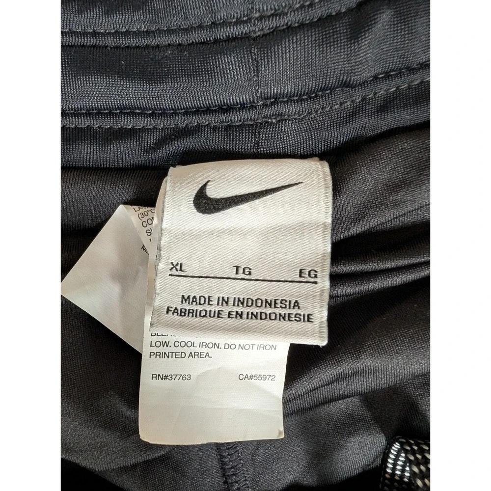 Nike Mens Running Shorts Canyon Landscape Print Orange Brown Black XL 8.5 Inseam